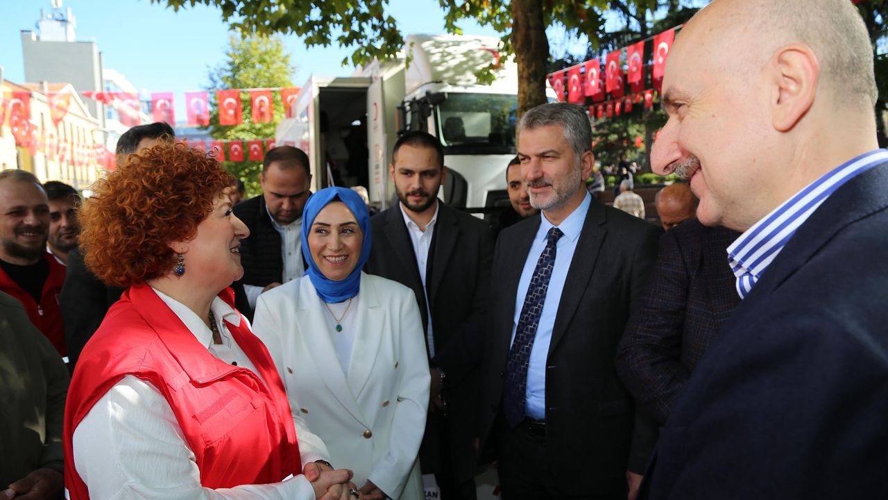 AK Parti Trabzon İl Başkanlığı’ndan Kızılay Haftası’na anlamlı destek