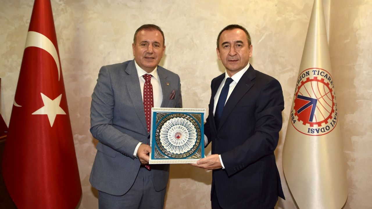 Özbekistan'ın Ankara Büyükelçisi İlhom Haydarov, Trabzon Ticaret ve Sanayi Odası'nı ziyaret etti