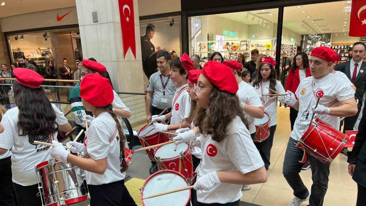 Forum Trabzon’da coşkulu Cumhuriyet Bayramı kutlaması