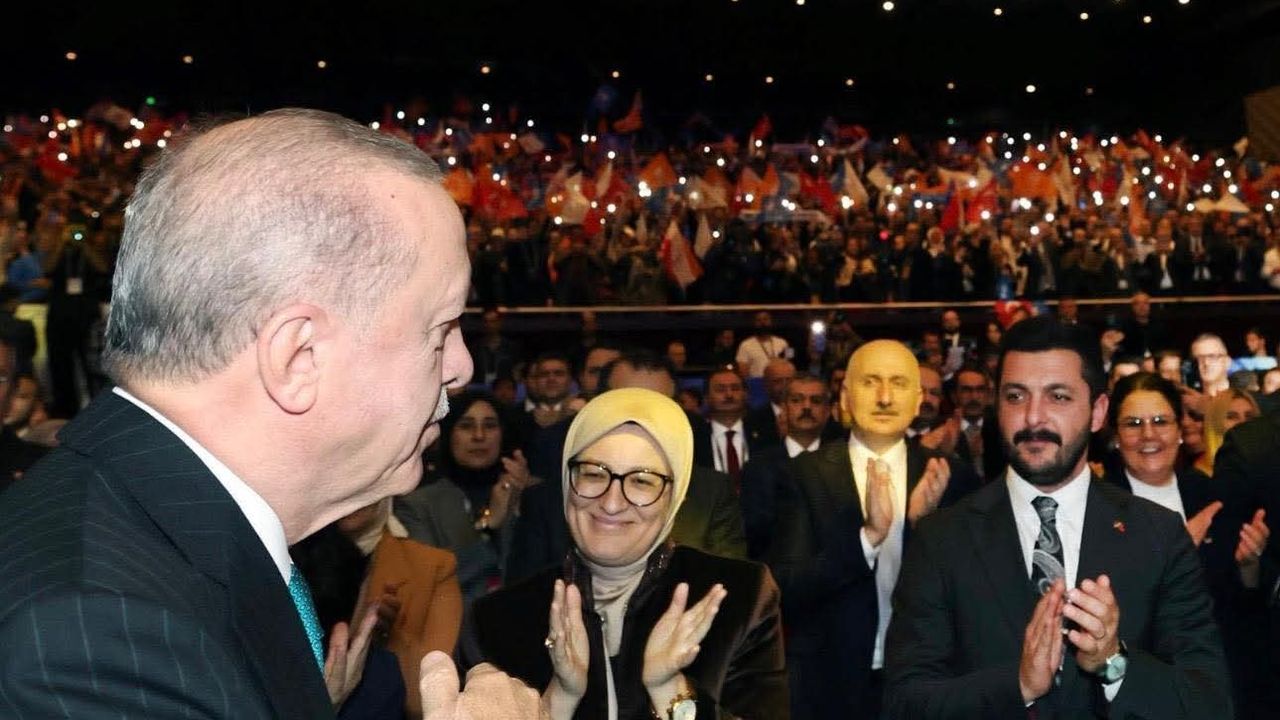 Adil Karaismailoğlu: “Teşkilatımız, milletimizden aldığı güçle siyasetimizin hayat damarını temsil ediyor”