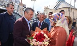 Özgür Özel’den Yomra Belediyesi’ne Ziyaret