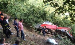 Fındık işçilerini taşıyan araç şarampole yuvarlandı: 1 ölü, 9 yaralı