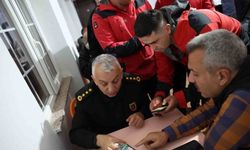 Rize Valisi Baydaş, kaybolan jet uçağı için çalışmaları yerinde takip ediyor