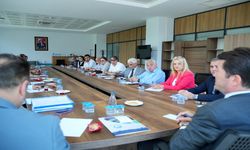 Ortahisar Belediye Başkanı Ahmet Kaya, engelli dernekleriyle biraraya geldi