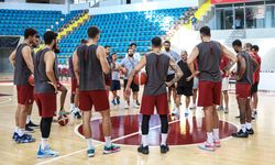 Basketbol takımı, yeni sezon hazırlıklarına  yaptığı antrenmanlarla devam ediyor
