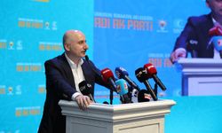 Adil Karaismailoğlu:“CHP’li belediyelerde yürümek bile paralı hale geldi”