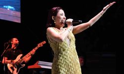 Büyükçekmece’de Melek Mosso konserine yoğun ilgi