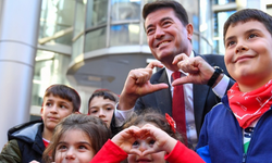 Ortahisar Belediyesi'nden öğrencilere 'Çanta ve Kırtasiye Seti' desteği