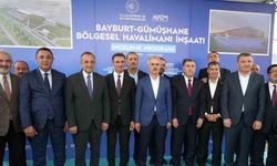 Bakan Uraloğlu, yapımı devam eden Gümüşhane - Bayburt Havalimanında incelemede bulundu