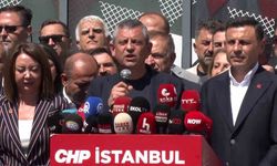 CHP Genel Başkanı Özel, partisinin İstanbul İl Başkanlığını ziyaret etti
