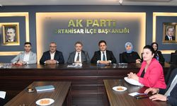 Başkan Genç,AK Parti Ortahisar ilçe yönetim kurulu toplantısına katıldı
