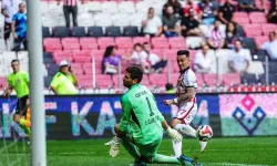 Trendyol Süper Lig: Samsunspor: 1 - Antalyaspor: 2 (Maç sonucu)