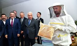 Vali Aziz Yıldırım Şalpazarı’nda arıcılara destek toplantısı'na katıldı