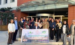 Alkışlar Artvin Hizmet Vakfı'na