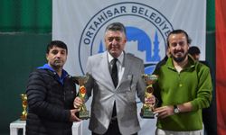 Cumhuriyet Tenis Turnuvası'nda ödüller sahiplerini buldu