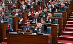 Zorlu,Büyükşehir'in 2026 yılı gelir tarifesini değerlendirdi