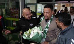 Konyaspor’un yeni teknik direktörü Çağdaş Atan, Konya’ya geldi