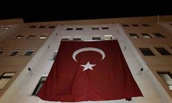 Şehit Astsubay Özcan’ın baba ocağına Türk bayrağı asıldı