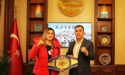 Vali Eldivan’dan dünya şampiyonu Turhan’a tebrik