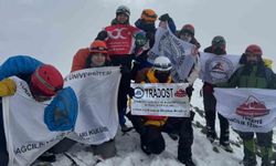 Demirkapı Tepesi'ne kış zirve tırmanışı