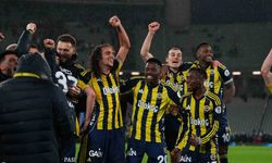 Fenerbahçe, kupayı kaldırdı