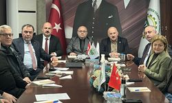 CHP Artvin heyeti ARTSO meclis toplantısına katıldı
