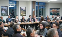 Başkan Kaya,Ortahisar'daki muhtarları iftar programında ağırladı