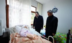 Akçaabat Belediye Başkanı Ekim hastaları evlerinde ziyaret etti