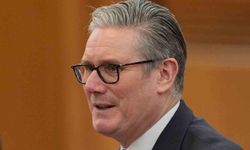 İngiltere Başbakanı Starmer'dan istifa çağrılarına yanıt: 'Görevimden vazgeçmeyeceğim'