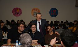 Başkan Genç,KTÜ'lü öğrencilerle iftar sofrasında buluştu