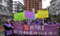 Oflu kadınlar tarihlerinde ilk kez 8 Mart’ta meydana indi