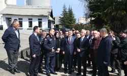 Bakan Uraloğlu ve Başkan Genç'ten yanan fabrikaya ziyaret