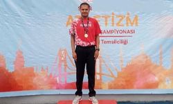 Büyükşehir sporcusu Emrah Öztürk'ten çifte şampiyonluk
