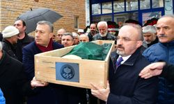 Kumbuzoğlu ailesinin acı günü: Firdevs Kumbuzoğlu son yolculuğuna uğurlandı