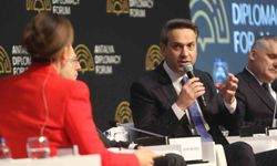 Bakan Bayraktar: 'Bu kriz gerçekten küresel hale geliyor'