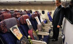 İran heyetinin uçağına ABD'nin Minab'daki saldırısında ölen çocukların fotoğrafları konuldu