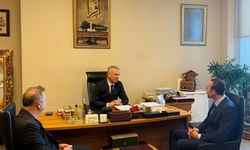 Cumhurbaşkanı Başdanışmanı Oktay Saral, Cumhurbaşkanlığı Külliyesi’nde oyuncu Görkem Sevindik ile bir araya geldi