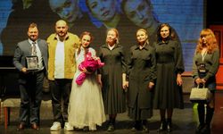 Trabzon'da Tiyatro Festivali coşkusu sürüyor