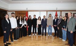 Başkan Genç,başarılı hukuk öğrencilerini ödüllendirdi