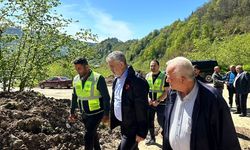Yılmaz Büyükaydın heyelan bölgesinde incelemelerde bulundu