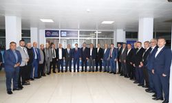 Başkan Genç,muhtarlarla bayramlaştı