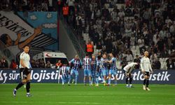 Trendyol Süper Lig: Beşiktaş: 1 - Trabzonspor: 2 (Maç sonucu)