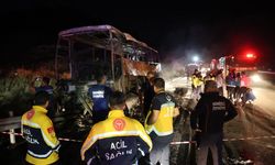 Yolcu otobüsü kazasında acı bilanço: 7 ölü, 1'i ağır 33 yaralı