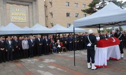 Vali Yardımcısı Esmer için tören düzenlendi