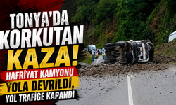 Tonya'da trafik felç oldu! Devrilen kamyon yolu ulaşıma kapattı