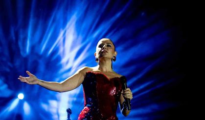 Samsun, Merve Özbey ile coştu