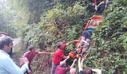 Arazide yaralanarak mahsur kalan kadın, AFAD tarafından kurtarıldı