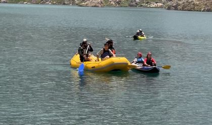 Bakan Ersoy Yüksekova’da