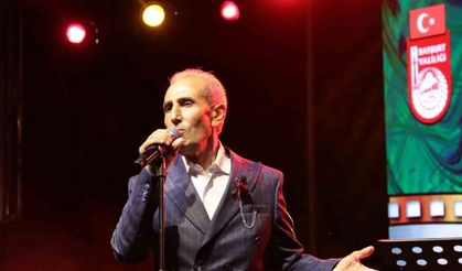 Bayburtlu sanatçılar şölenlerde sahne aldı