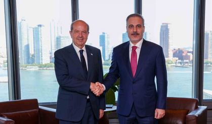 Dışişleri Bakanı Fidan, KKTC Cumhurbaşkanı Tatar ile bir araya geldi